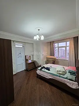 Kirayə verilir 3 otaqlı mənzil 130 m²
