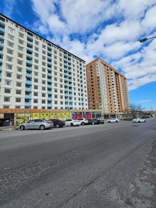Satılır 3 otaqlı mənzil 105 m²