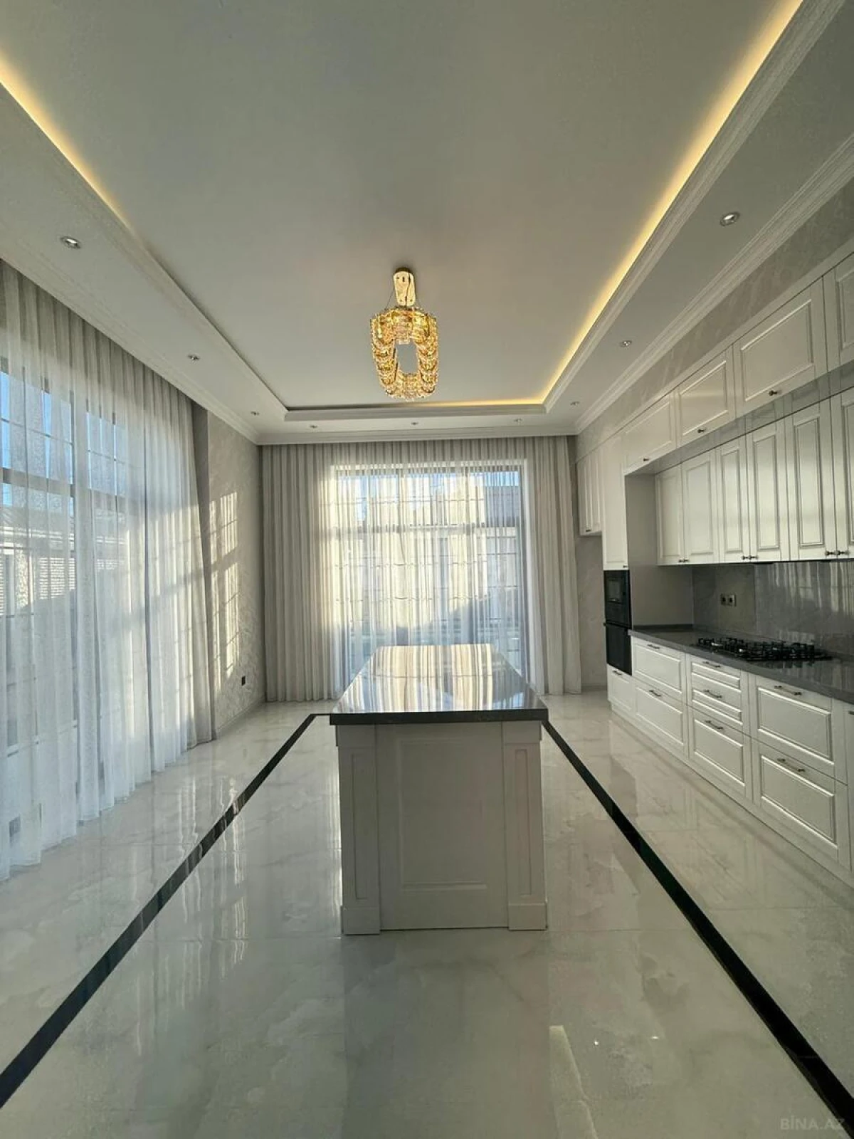Satılır 4 otaqlı həyət evi 208 m²
