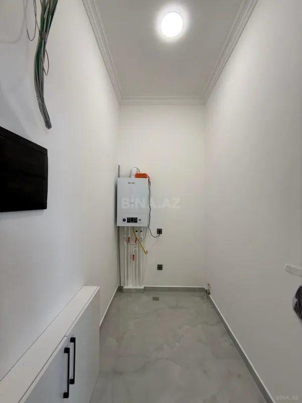 Satılır 4 otaqlı həyət evi 208 m²