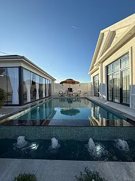 Satılır 4 otaqlı həyət evi 208 m²