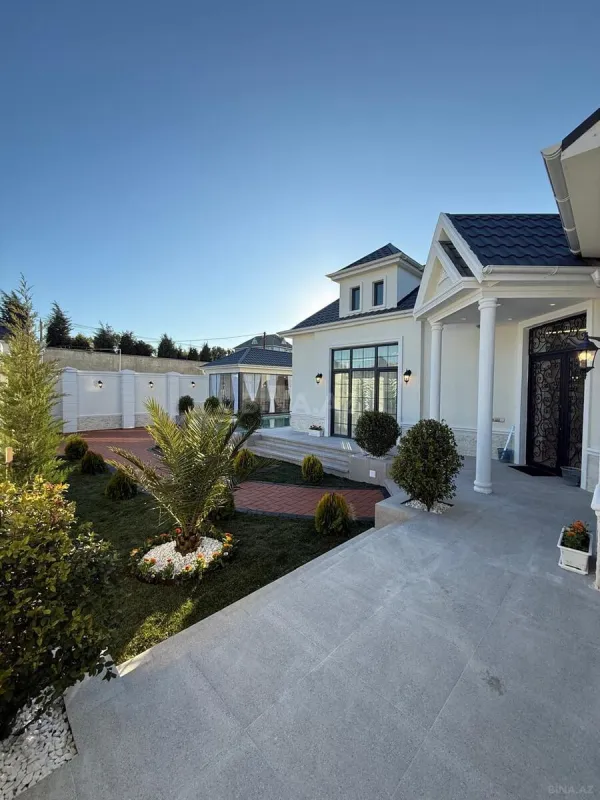 Satılır 4 otaqlı həyət evi 208 m²