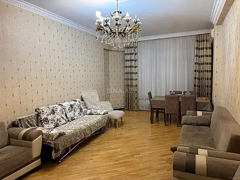 Kirayə verilir 3 otaqlı mənzil 108 m²