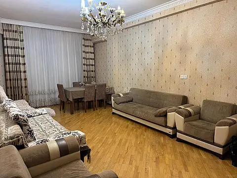 Kirayə verilir 3 otaqlı mənzil 108 m² — Bakı, 8-ci kilometr 3 otaq 108.00 m²