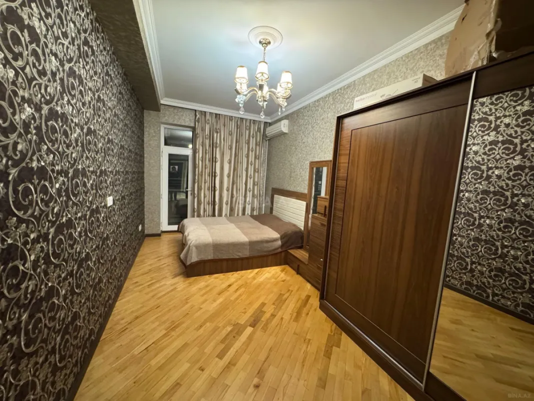 Kirayə verilir 3 otaqlı mənzil 108 m²