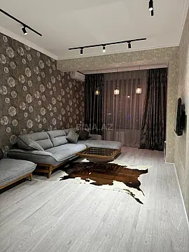 Kirayə verilir 2 otaqlı mənzil 90 m²