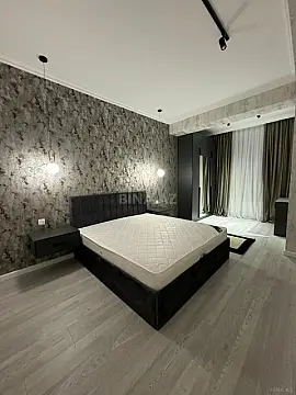Kirayə verilir 2 otaqlı mənzil 90 m²