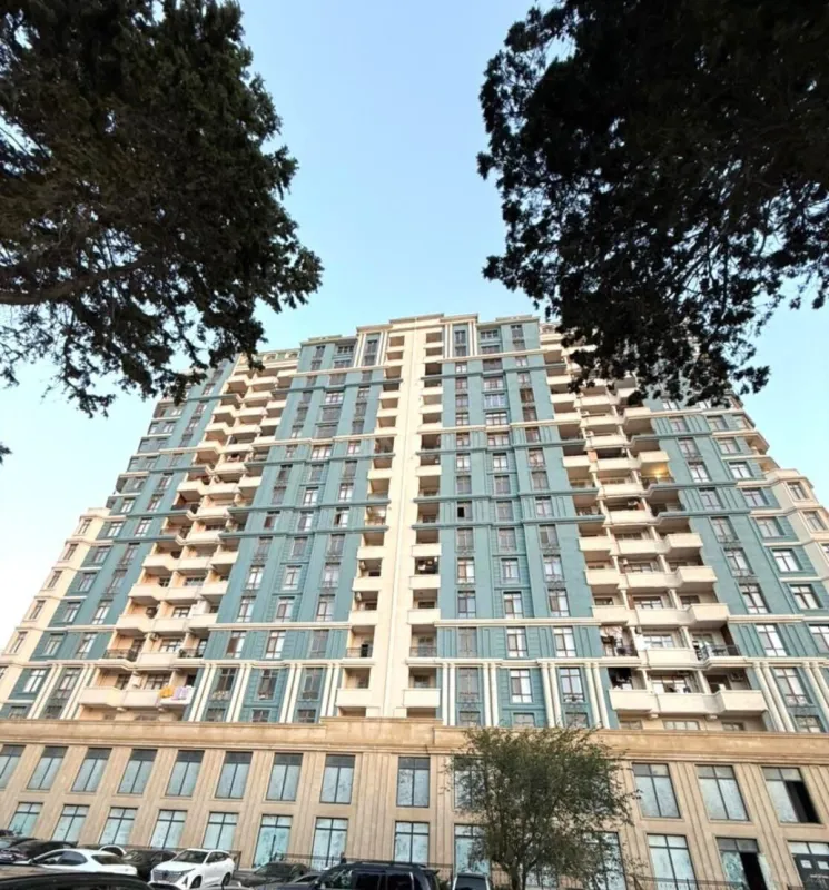 Satılır 3 otaqlı mənzil 106 m²