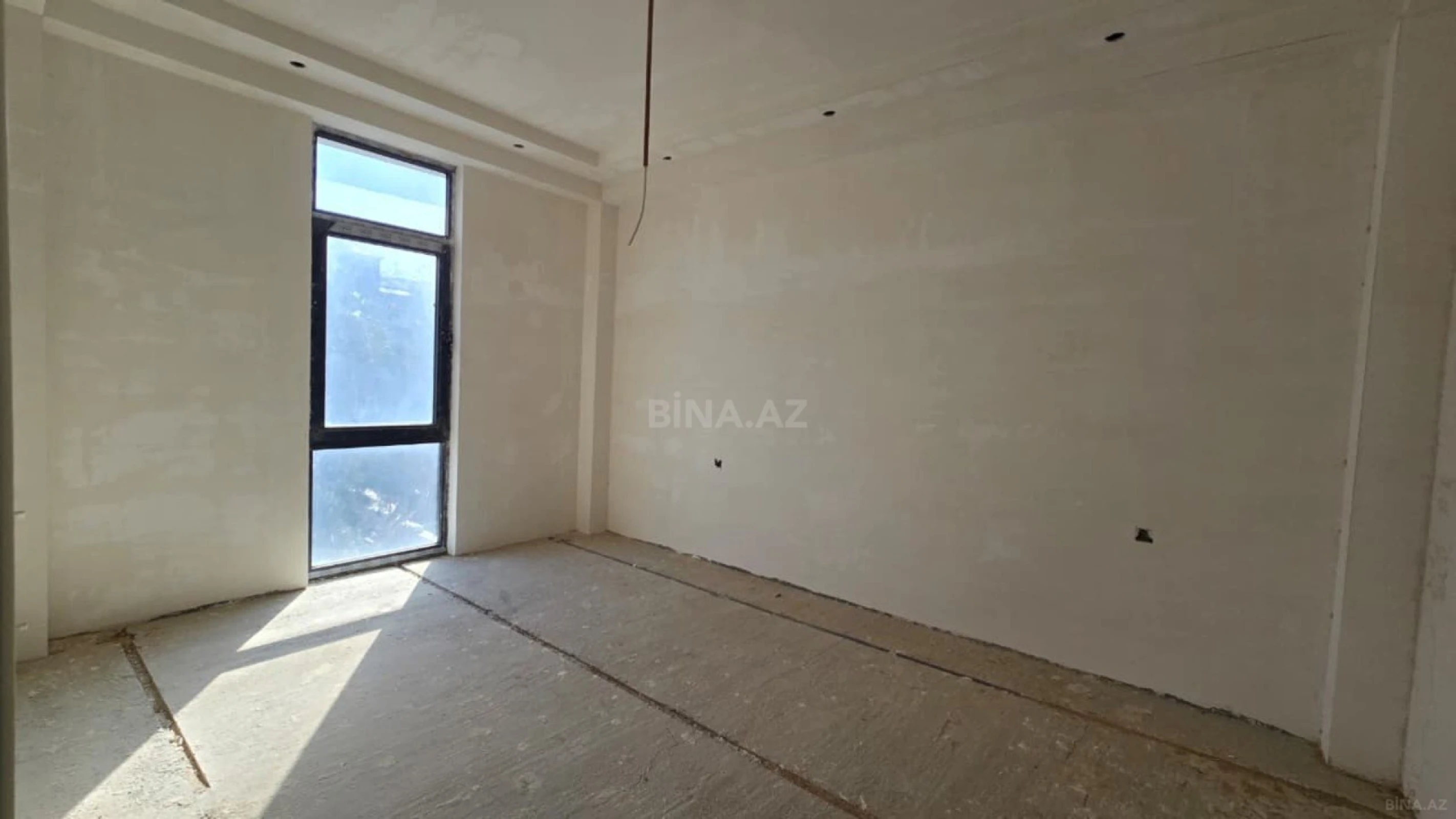 Satılır 10 otaqlı həyət evi 1000 m²
