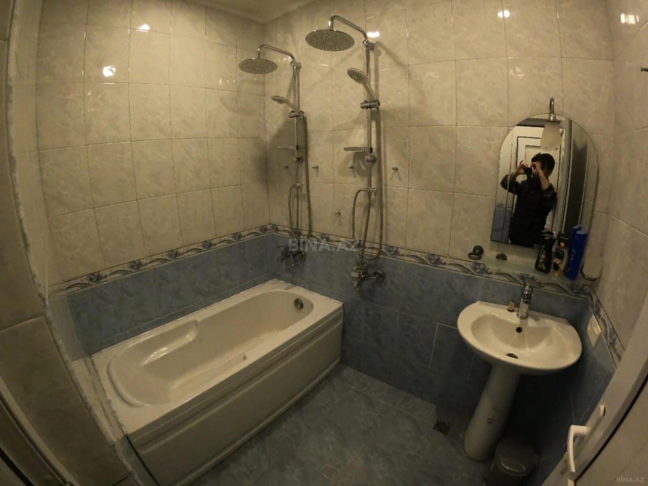 Satılır 9 otaqlı həyət evi 750 m²