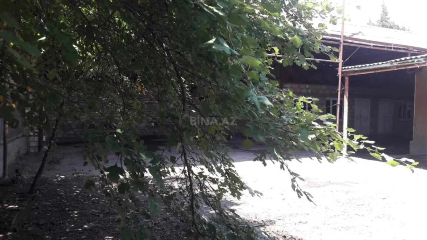 Satılır 6 otaqlı həyət evi 180 m²