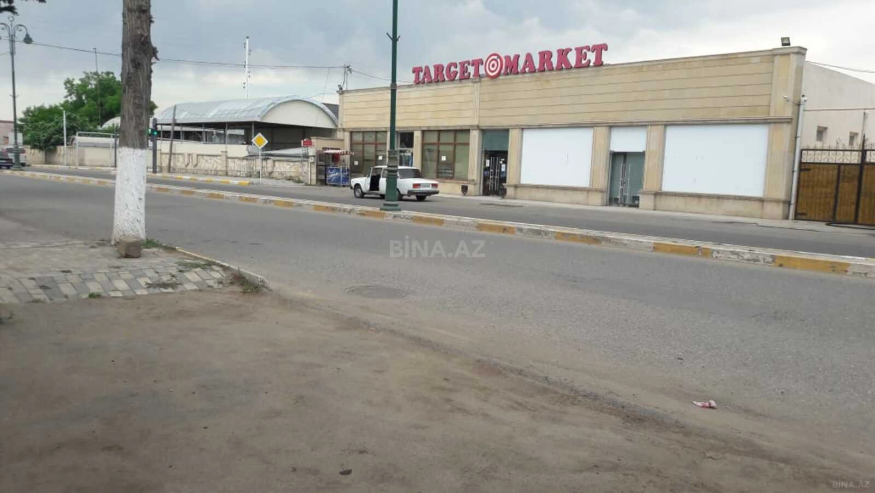 Satılır 6 otaqlı həyət evi 180 m²