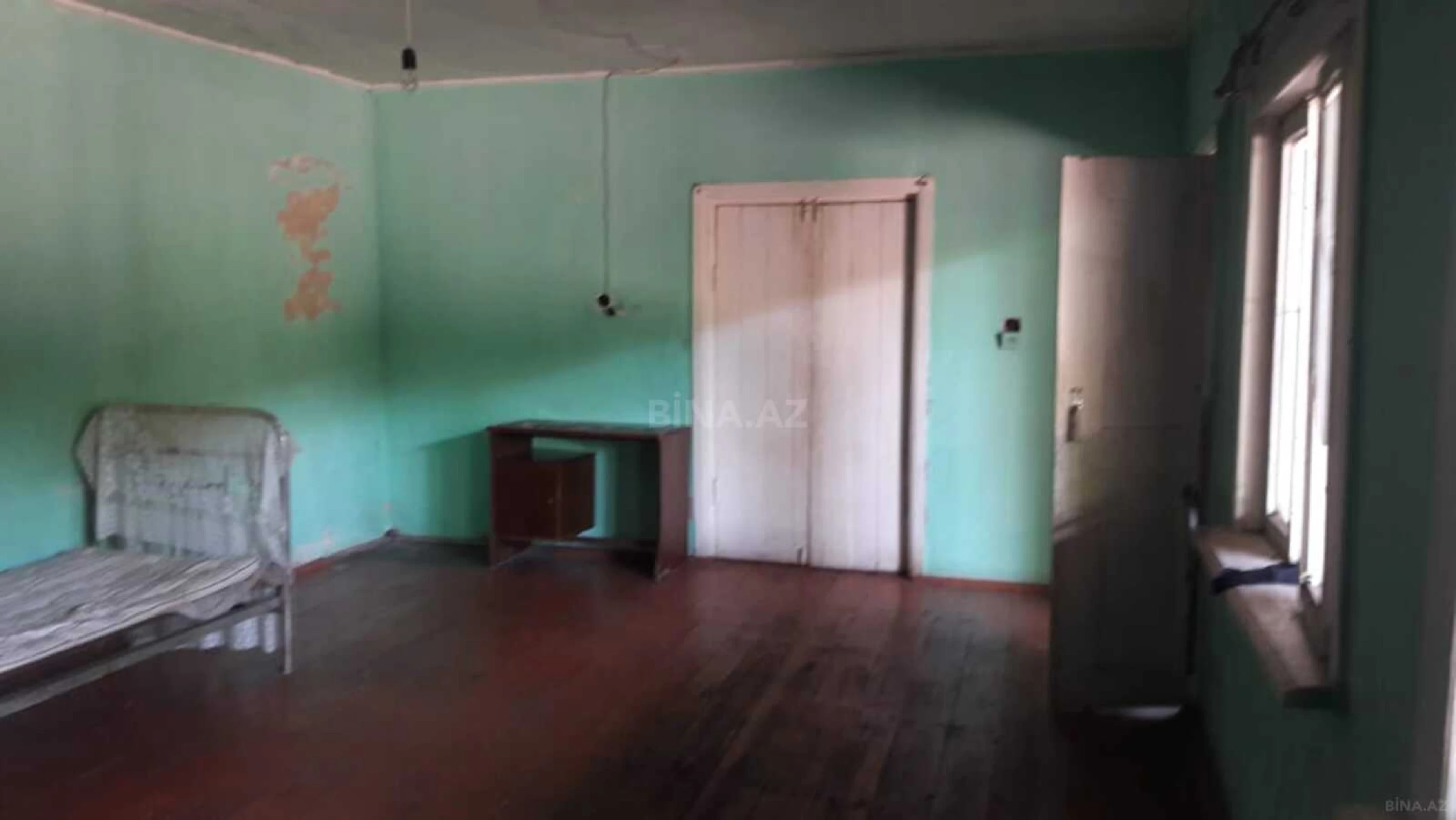 Satılır 6 otaqlı həyət evi 180 m²