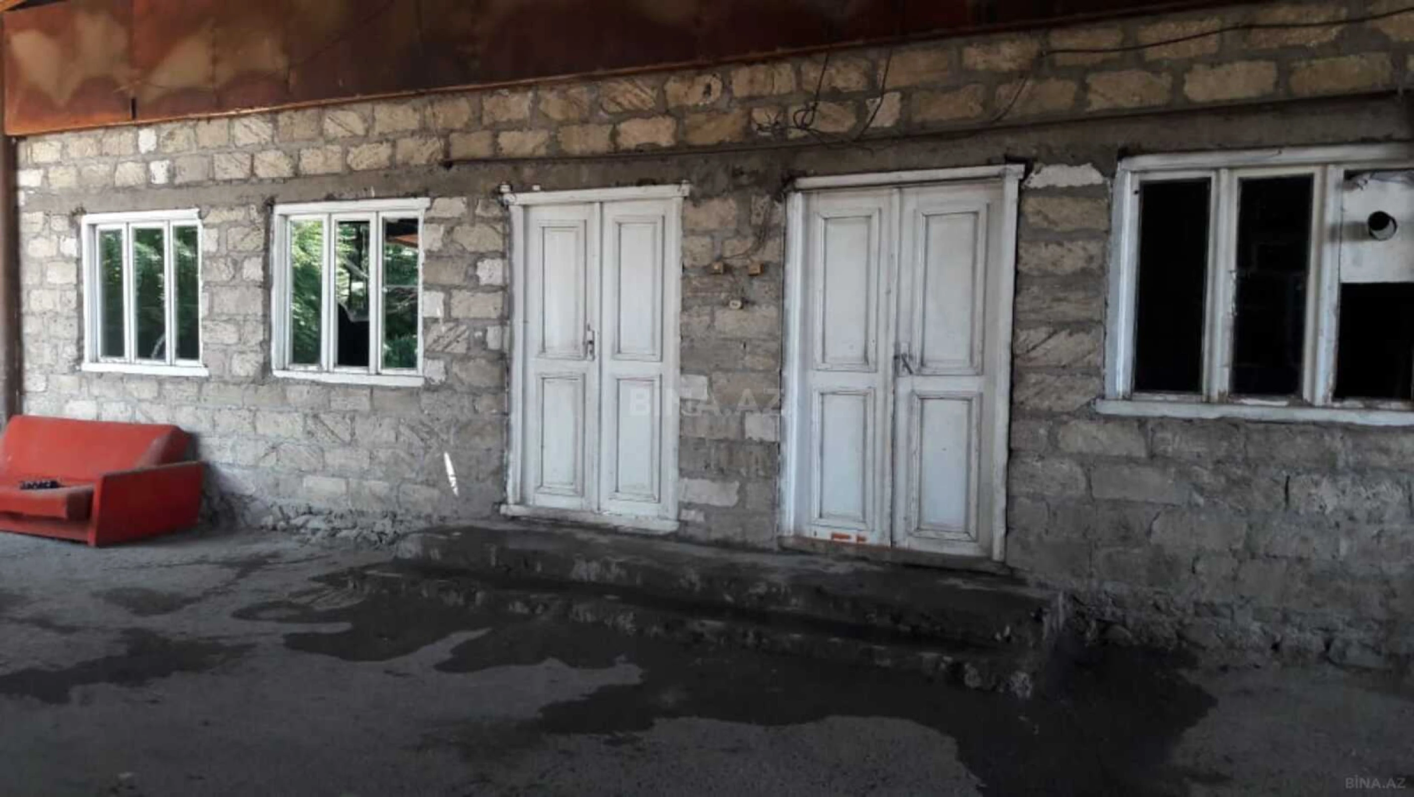 Satılır 6 otaqlı həyət evi 180 m²