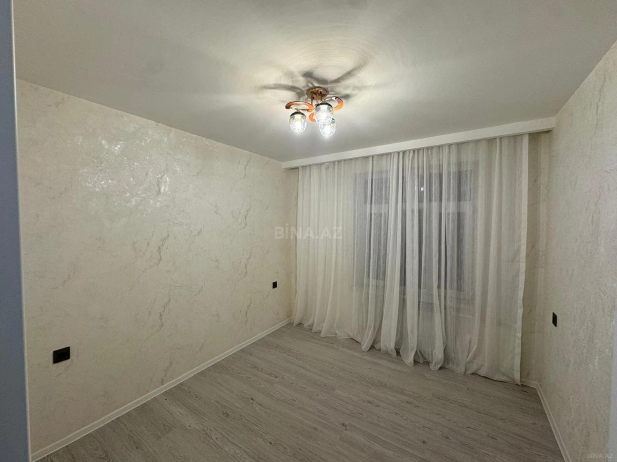 Satılır 3 otaqlı mənzil 62 m²