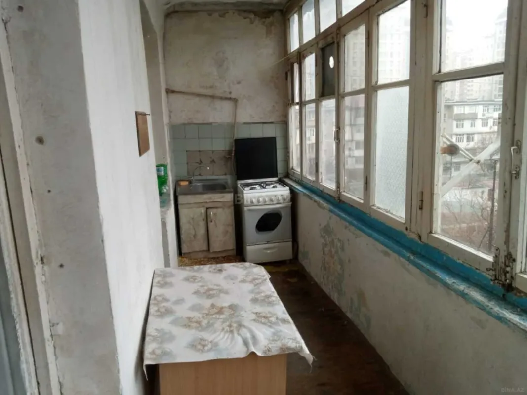 Satılır 1 otaqlı mənzil 42 m²