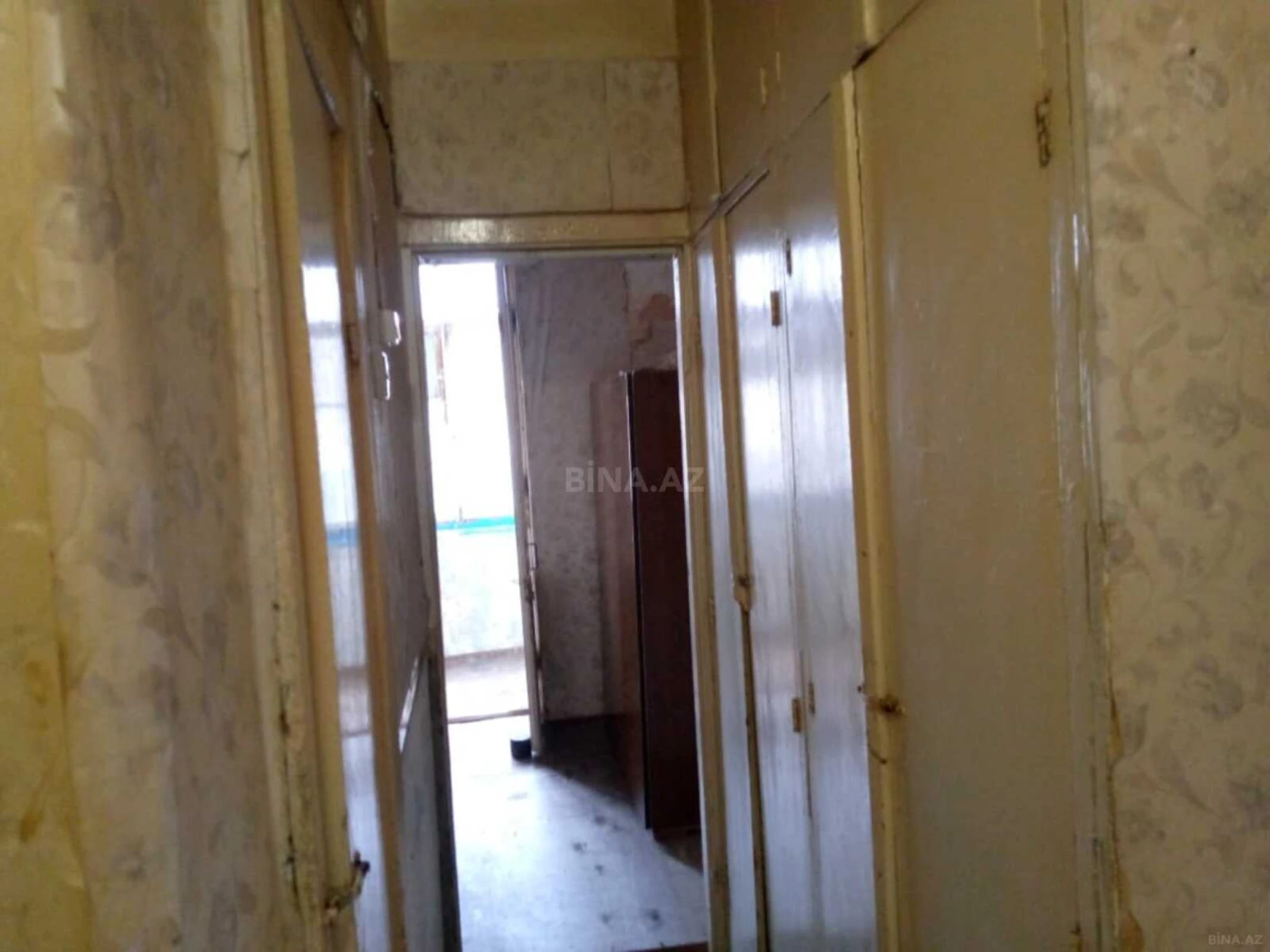 Satılır 1 otaqlı mənzil 42 m²