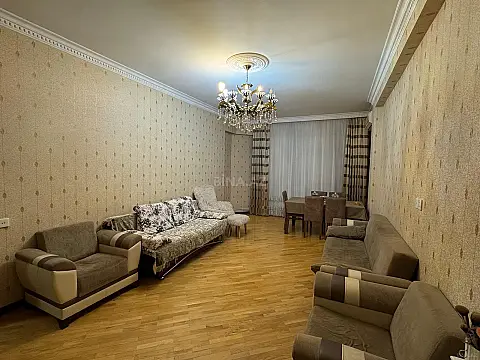 Kirayə verilir 3 otaqlı mənzil 108 m²