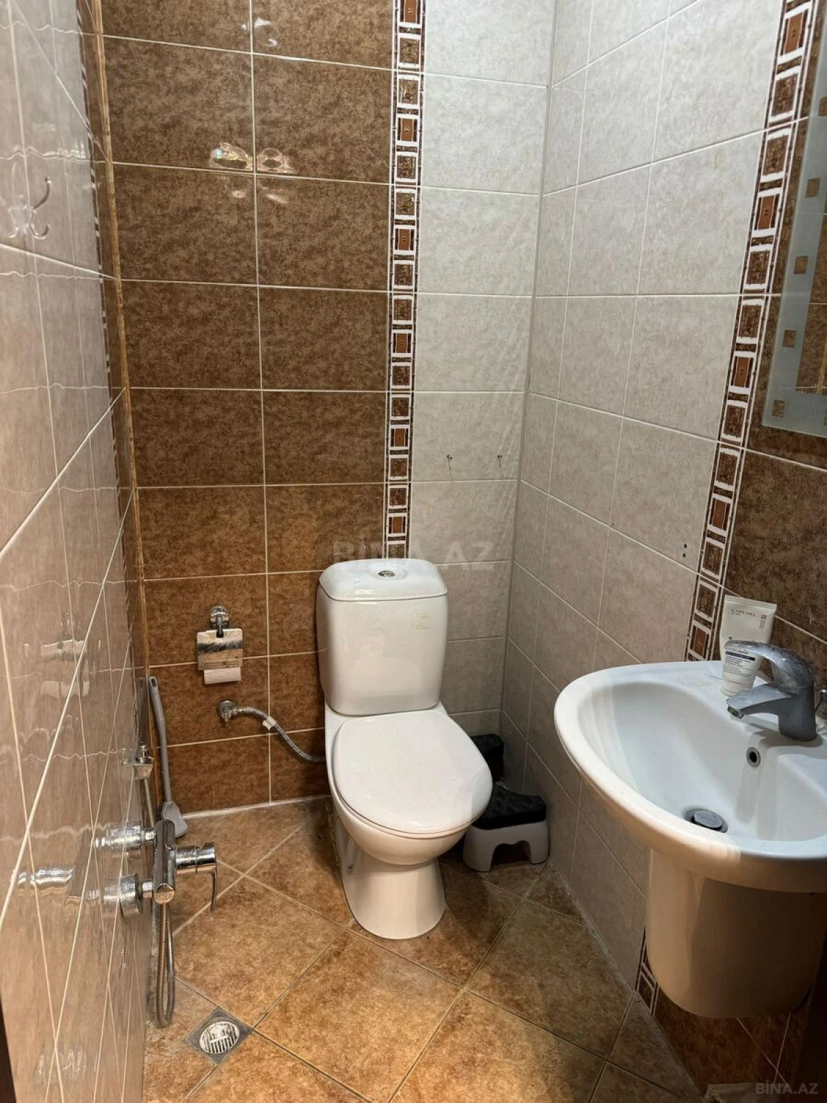 Kirayə verilir 3 otaqlı mənzil 108 m²