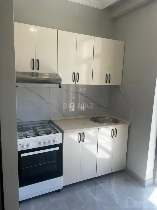 Kirayə verilir 2 otaqlı mənzil 67 m²
