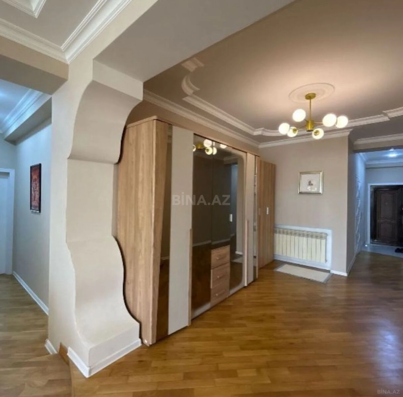 Satılır 3 otaqlı mənzil 119 m²