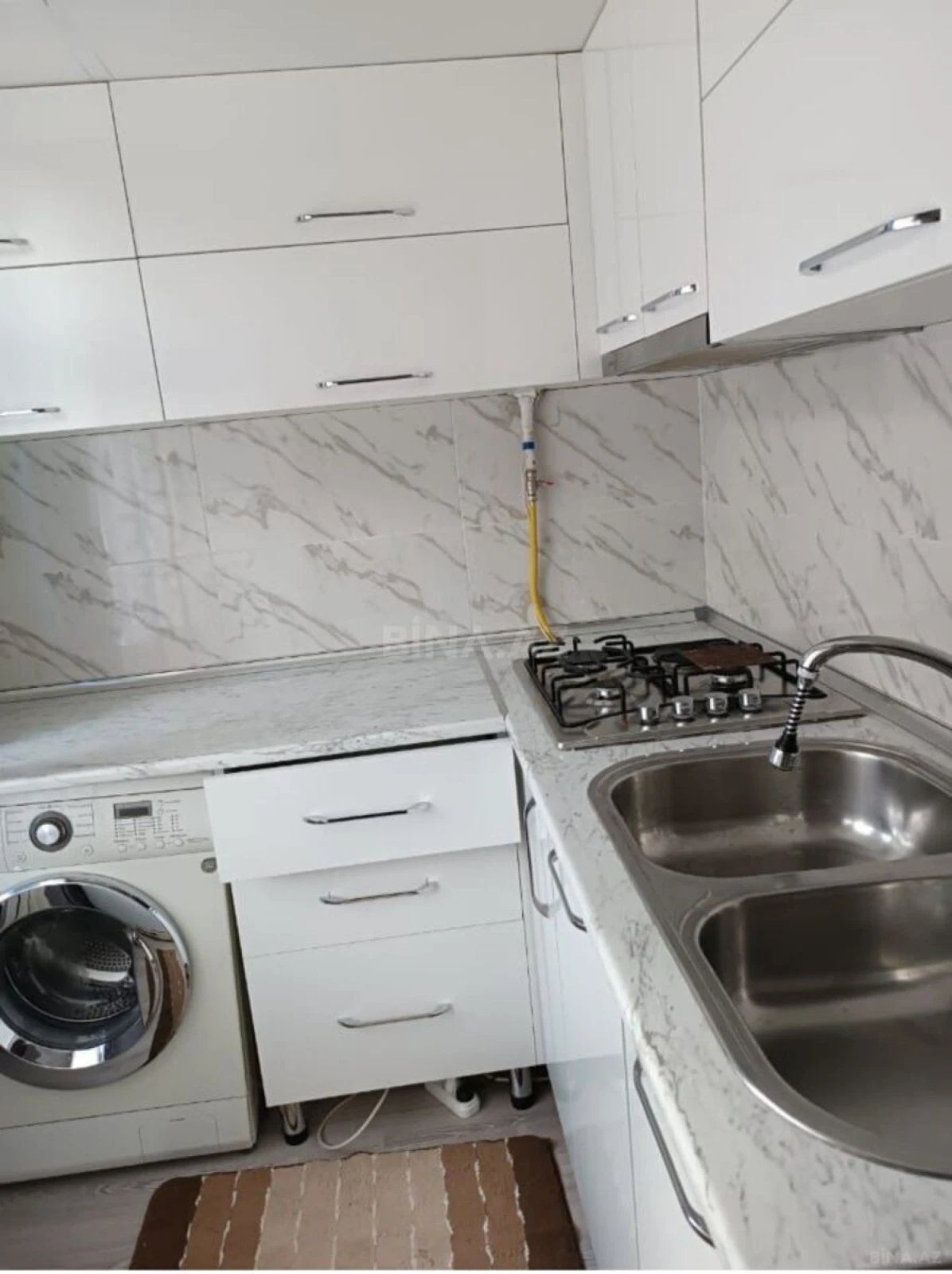 Kirayə verilir 1 otaqlı mənzil 40 m²