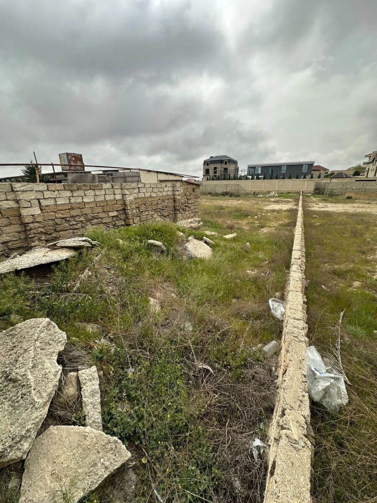 Satılır torpaq sahəsi 12 m²