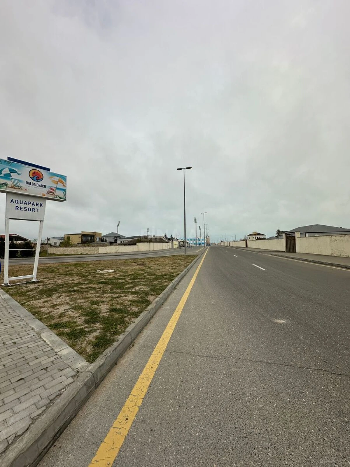 Satılır torpaq sahəsi 12 m²