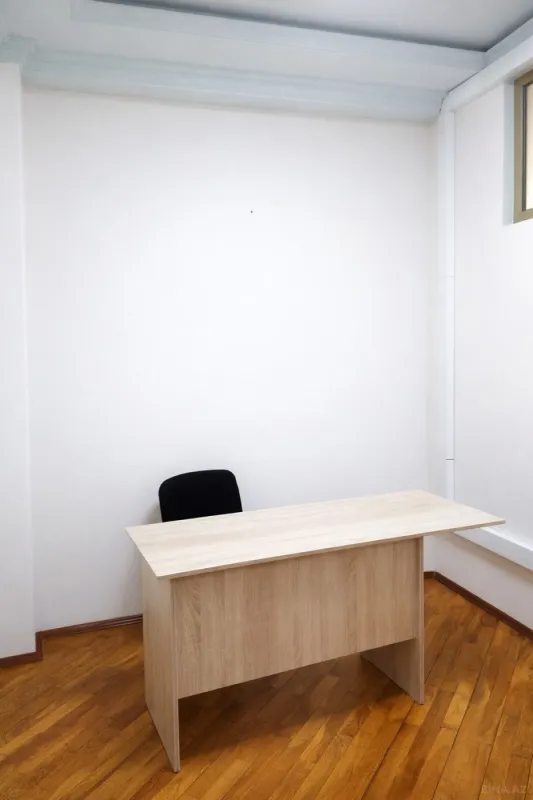Satılır 4 otaqlı mənzil 128 m²