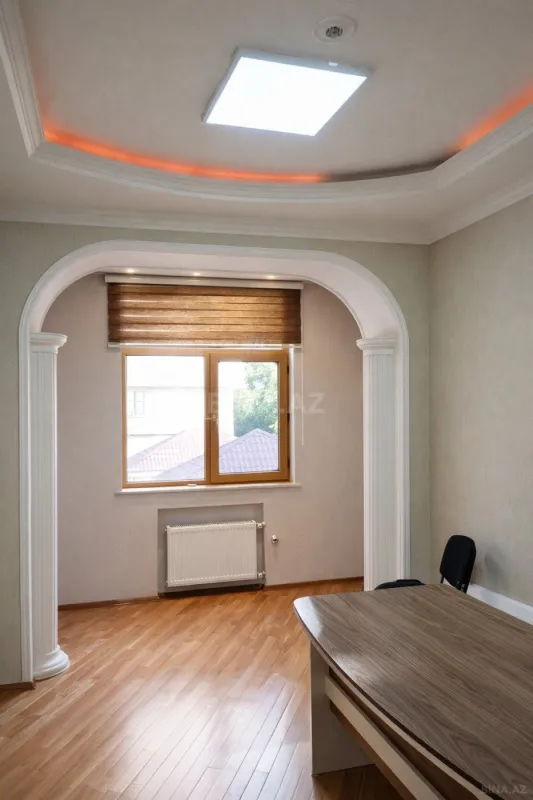 Satılır 4 otaqlı mənzil 128 m²