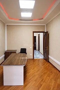 Satılır 4 otaqlı mənzil 128 m²