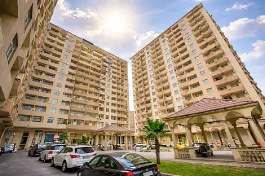 Satılır 4 otaqlı mənzil 128 m² — Bakı, Xətai m/s yanı 4 otaq 128.00 m²