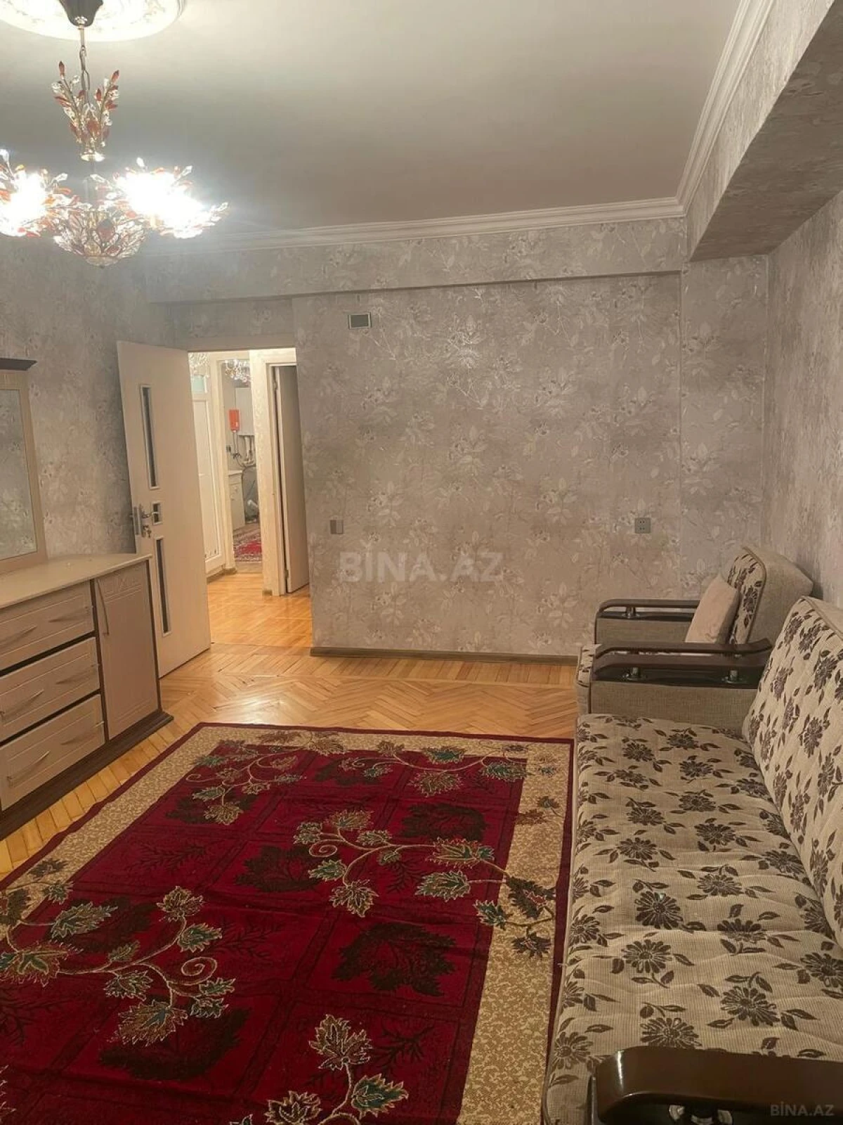 Kirayə verilir 2 otaqlı mənzil 70 m²