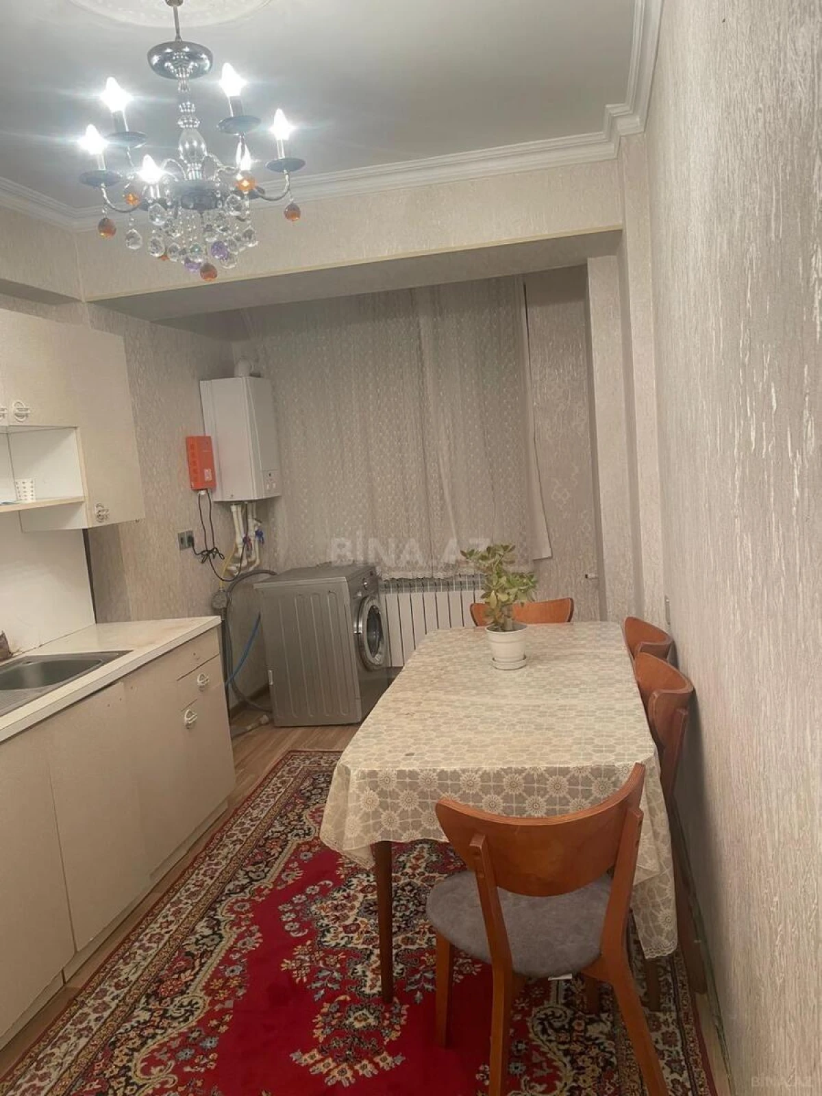 Kirayə verilir 2 otaqlı mənzil 70 m²