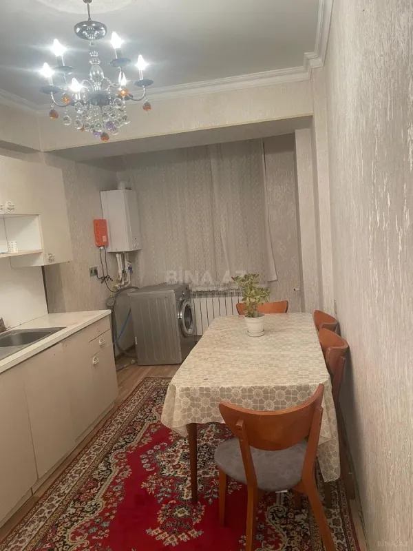 Kirayə verilir 2 otaqlı mənzil 70 m²