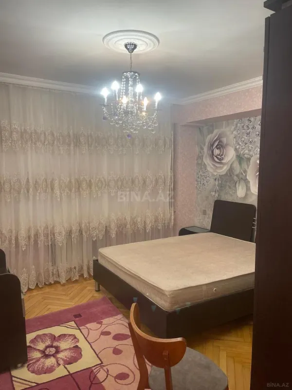 Kirayə verilir 2 otaqlı mənzil 70 m²