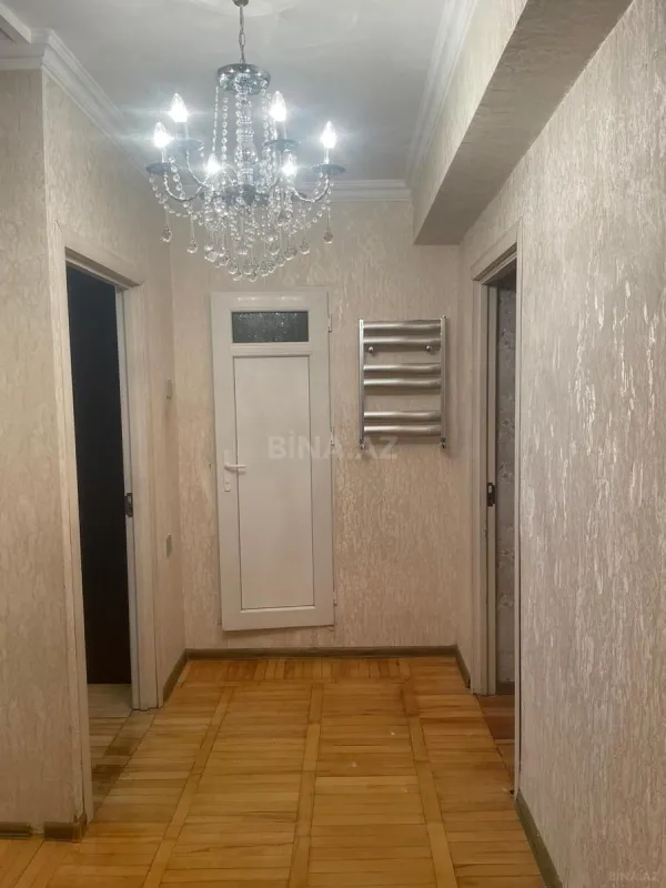 Kirayə verilir 2 otaqlı mənzil 70 m²