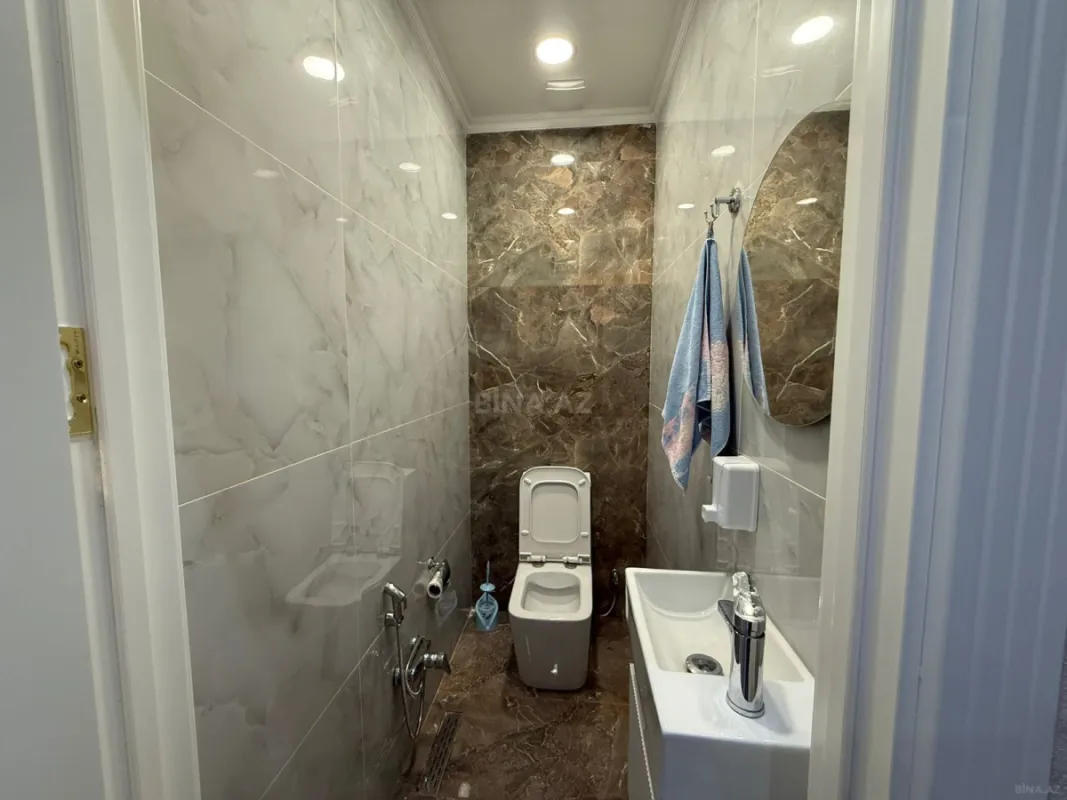 Satılır 3 otaqlı mənzil 136.1 m²