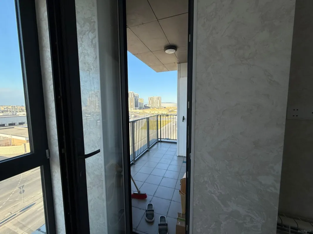 Satılır 3 otaqlı mənzil 136.1 m²