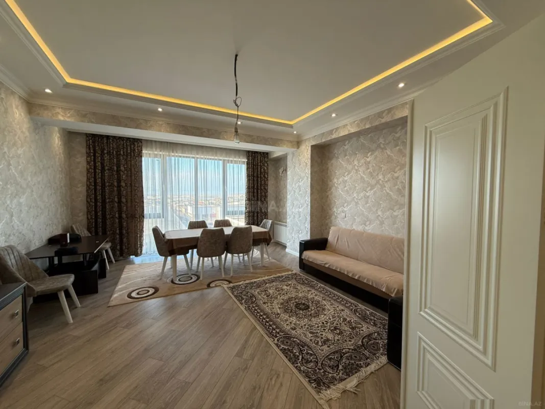 Satılır 3 otaqlı mənzil 136.1 m²