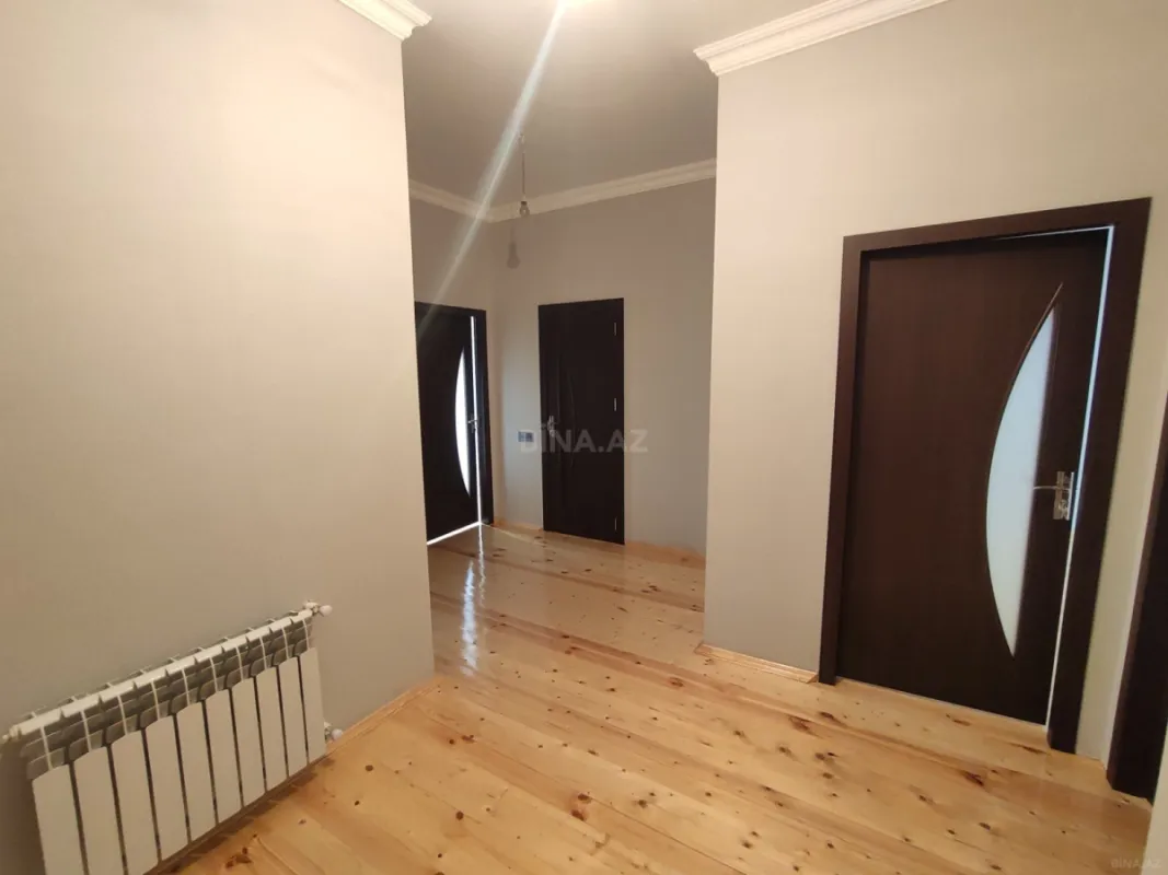 Satılır 3 otaqlı mənzil 115 m²