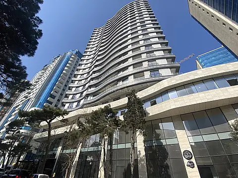 Satılır 3 otaqlı mənzil 162 m² — Bakı, Xətai m/s yanı 3 otaq 162.00 m²