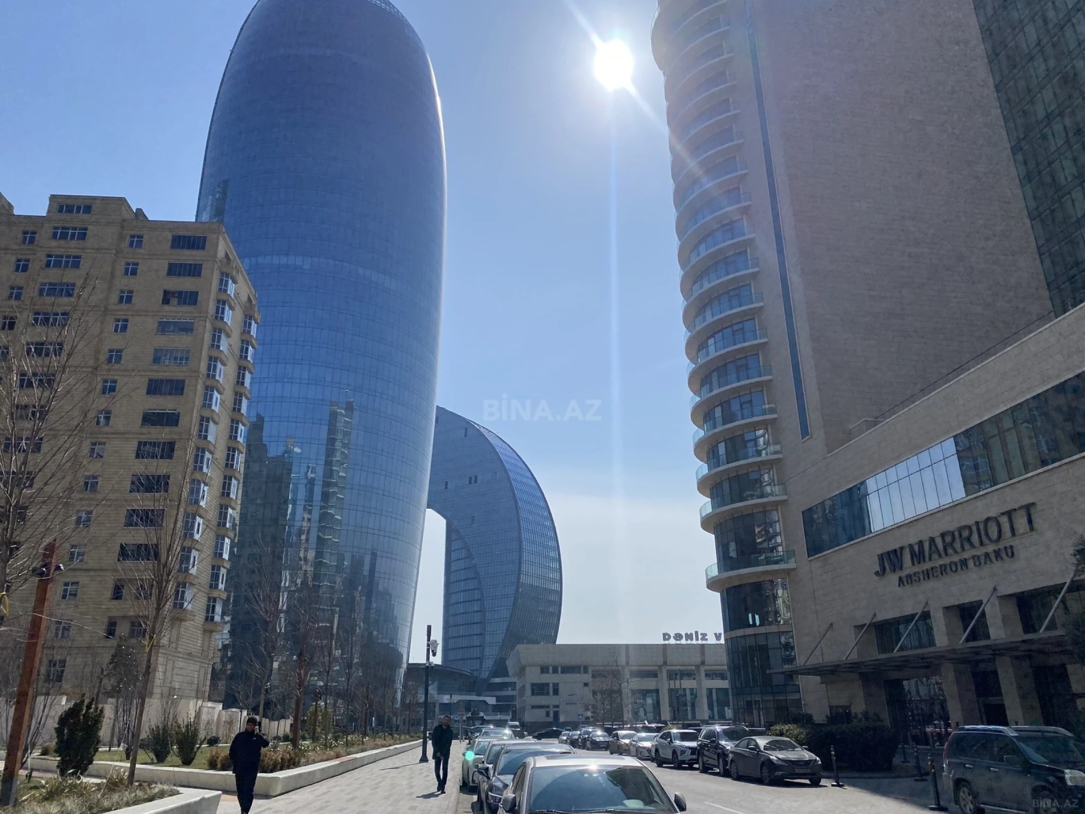 Satılır 3 otaqlı mənzil 162 m²