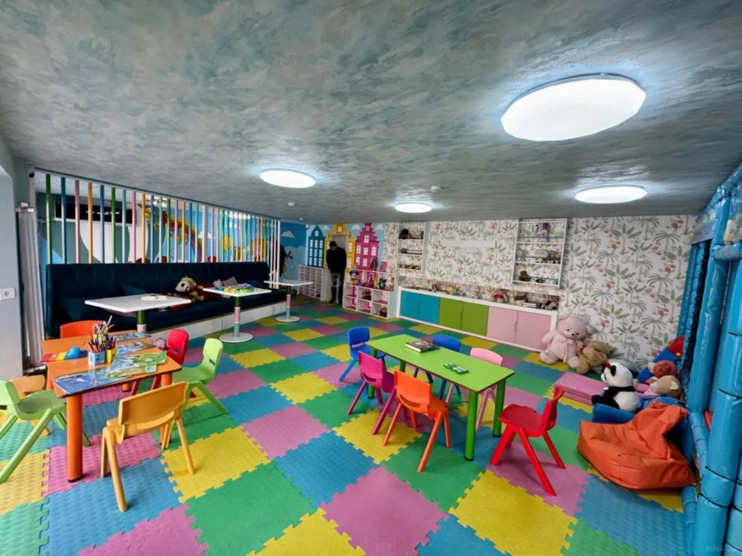 Kirayə verilir obyekt 130 m²