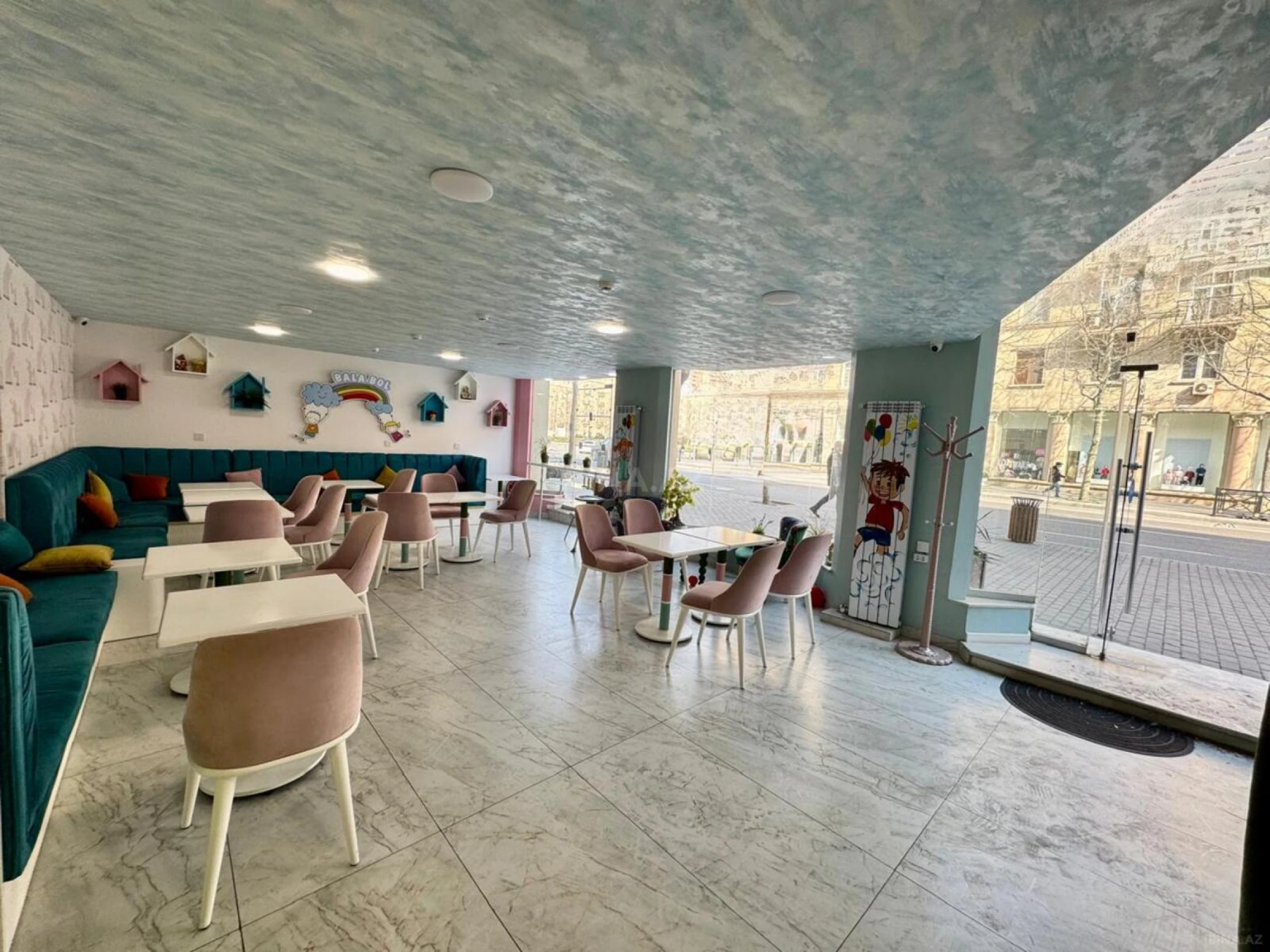 Kirayə verilir obyekt 130 m²