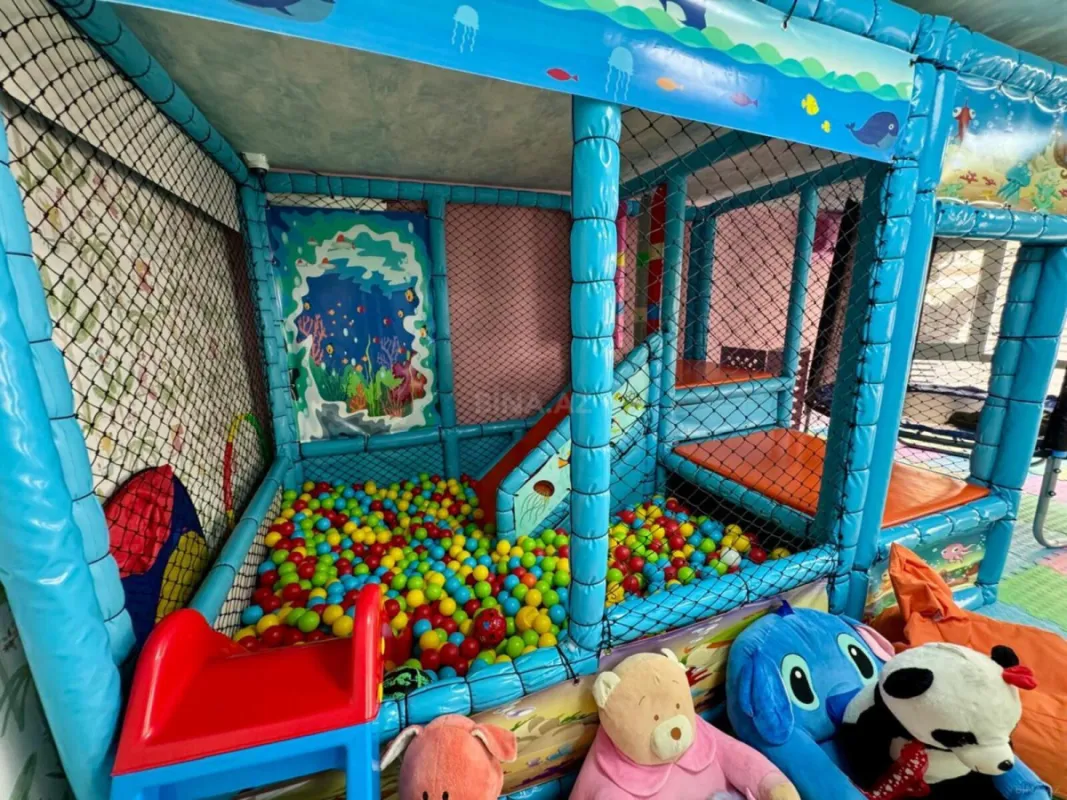 Kirayə verilir obyekt 130 m²