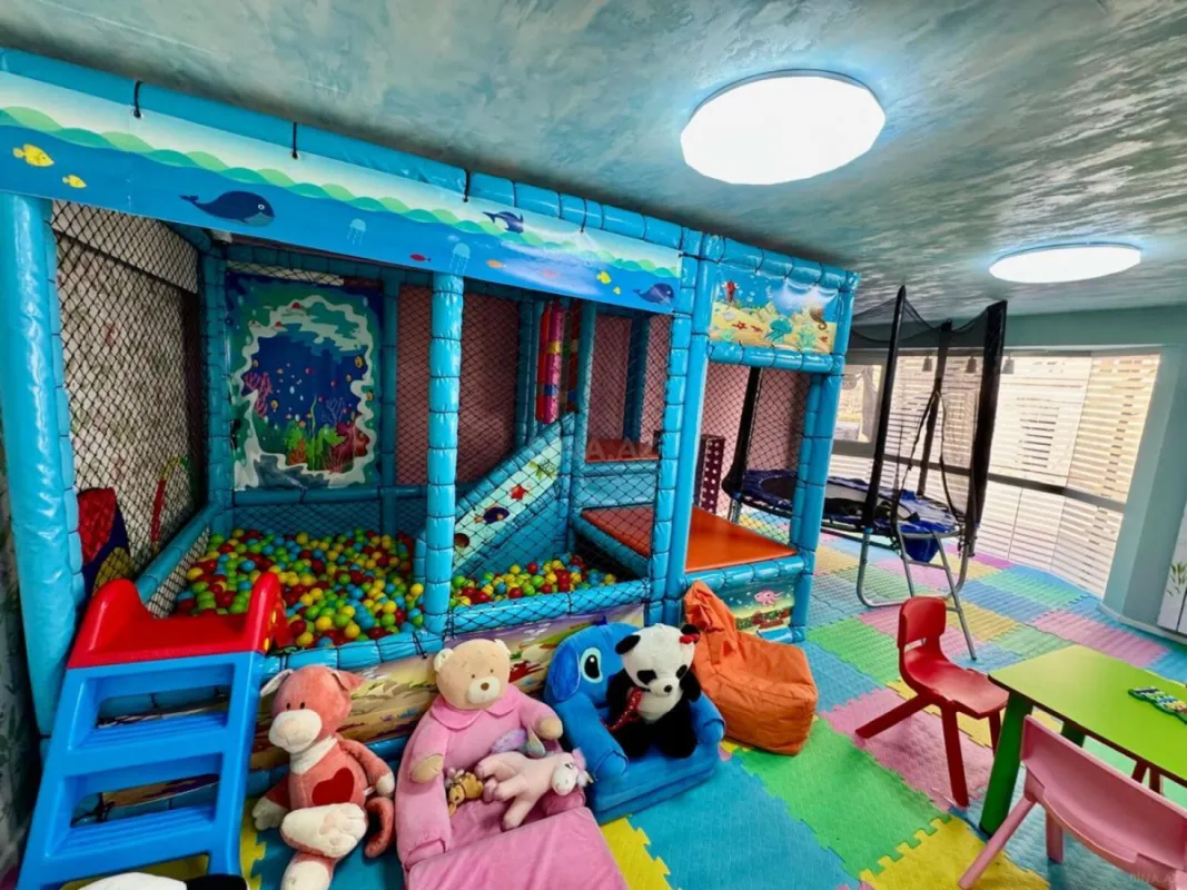 Kirayə verilir obyekt 130 m²