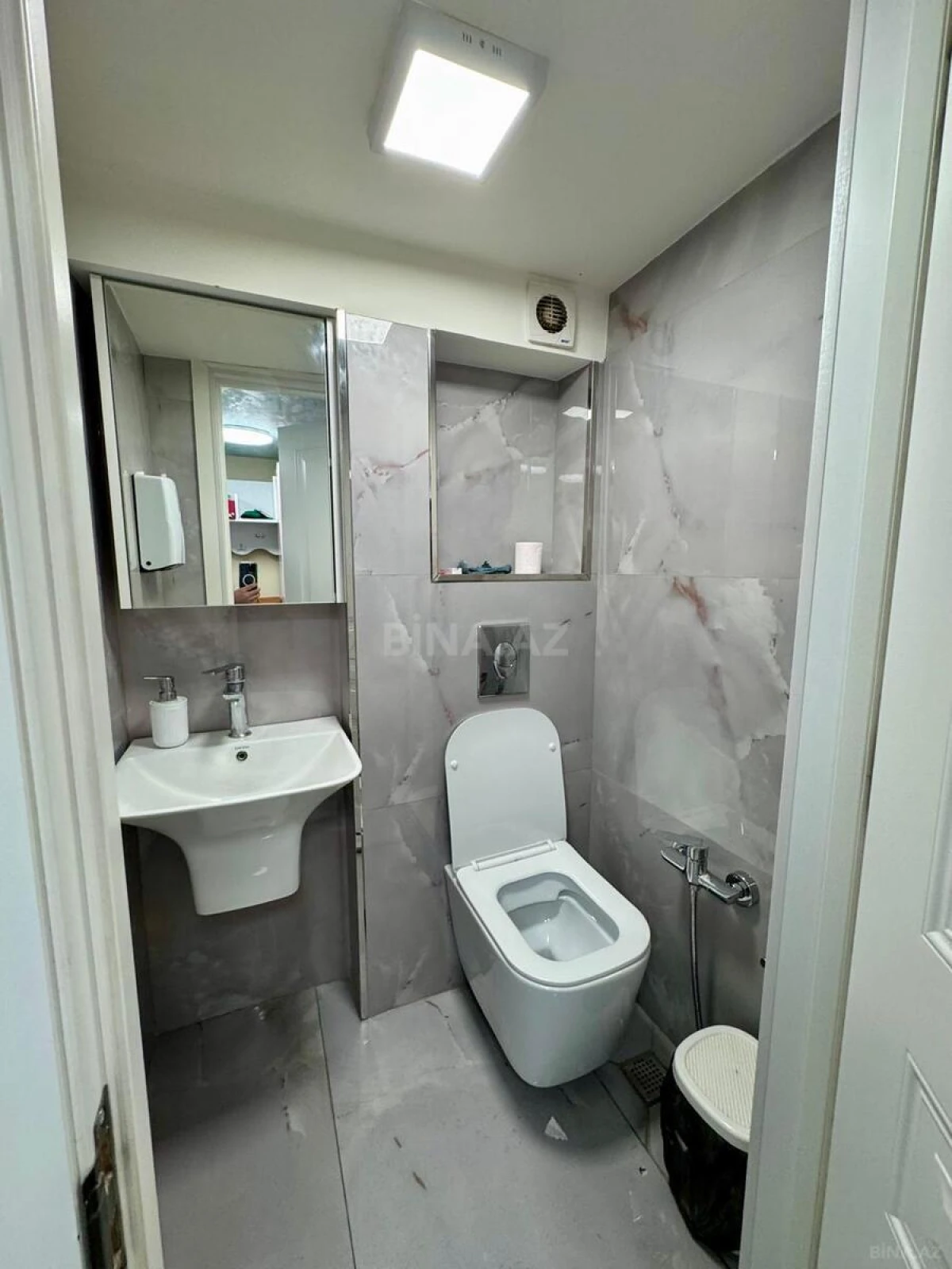 Kirayə verilir obyekt 130 m²