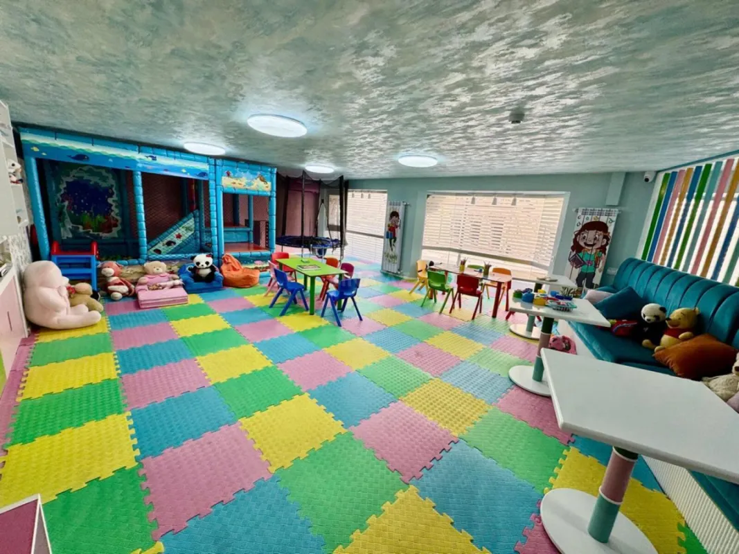 Kirayə verilir obyekt 130 m²