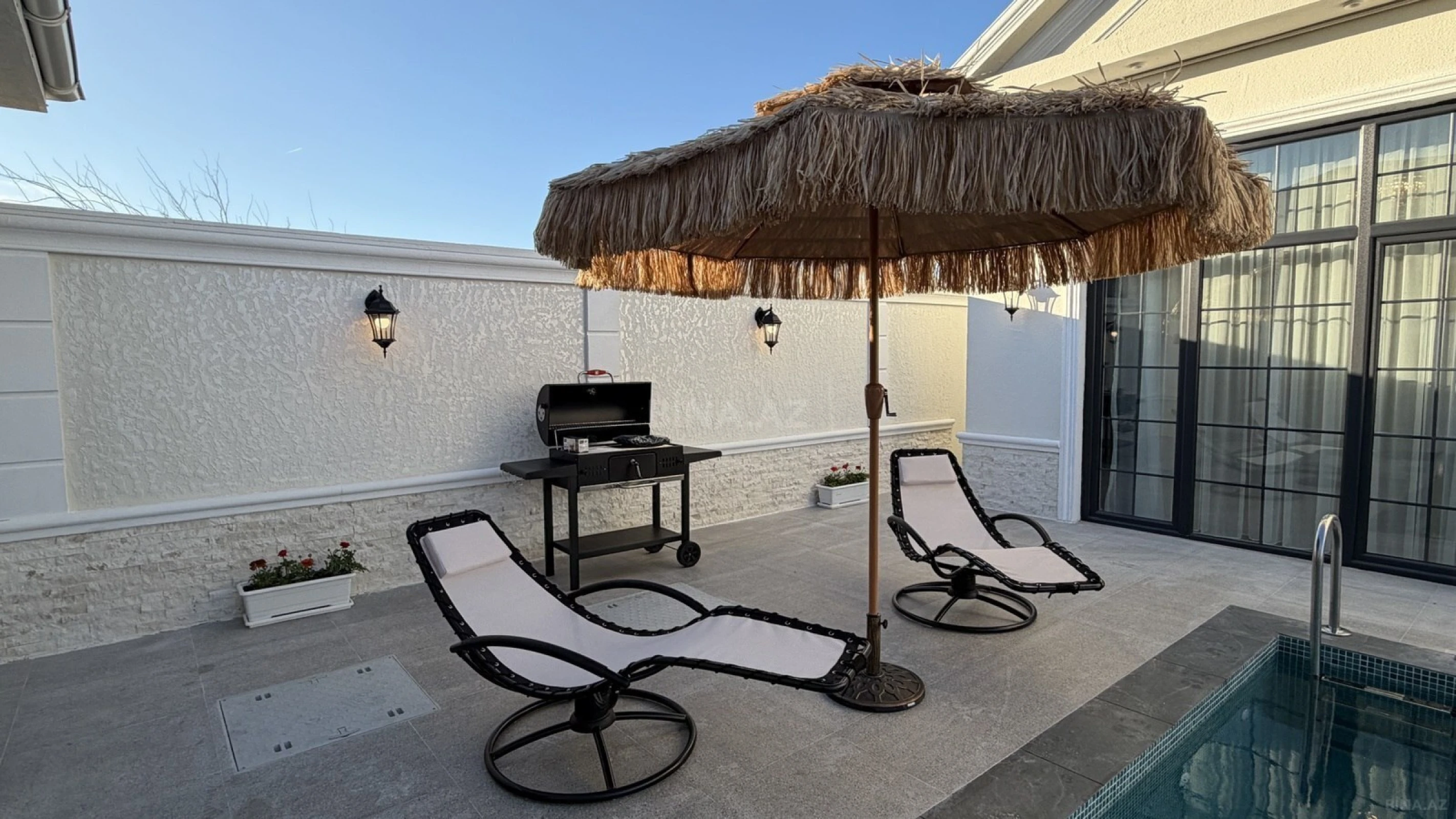 Satılır 4 otaqlı həyət evi 208 m²